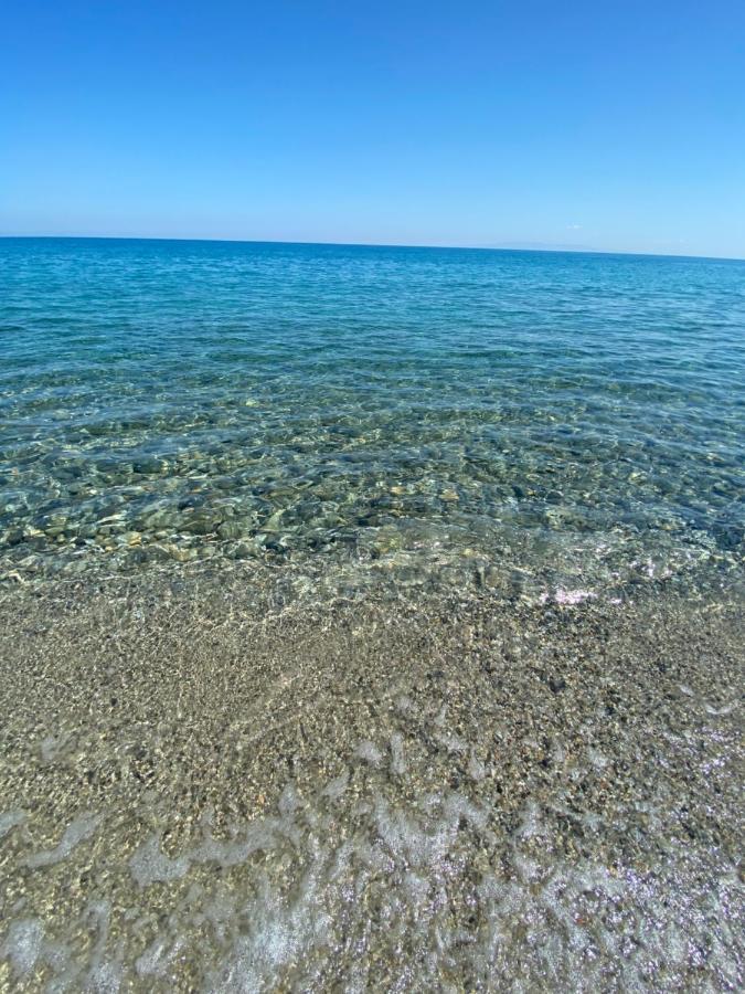 Tyrrhenian Sea Apartment Торре-Фаро Екстер'єр фото